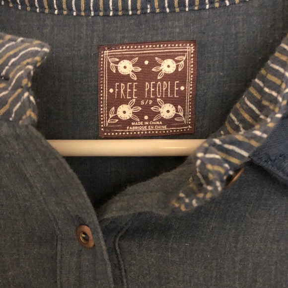 Free People Button Down Top Size S - Picture 2 of 4